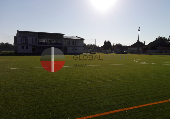 Multifunctioinal arfiticial grass pitches for schools