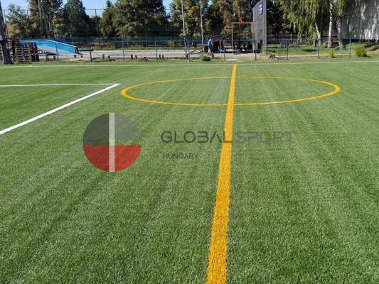 Multifunctioinal arfiticial grass pitches for schools 8